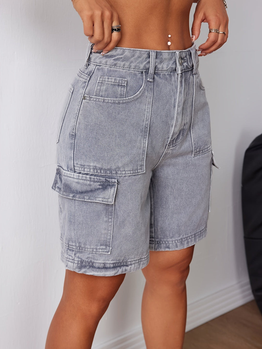 EVINNA | Fashionable Gray Denim Cargo Shorts with High Waist