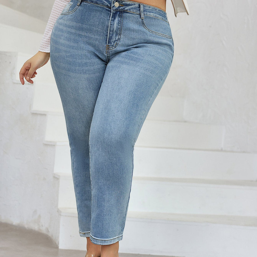 LOTESSA | Plus-Size Casual Jeans with High Waist and Straight Legs