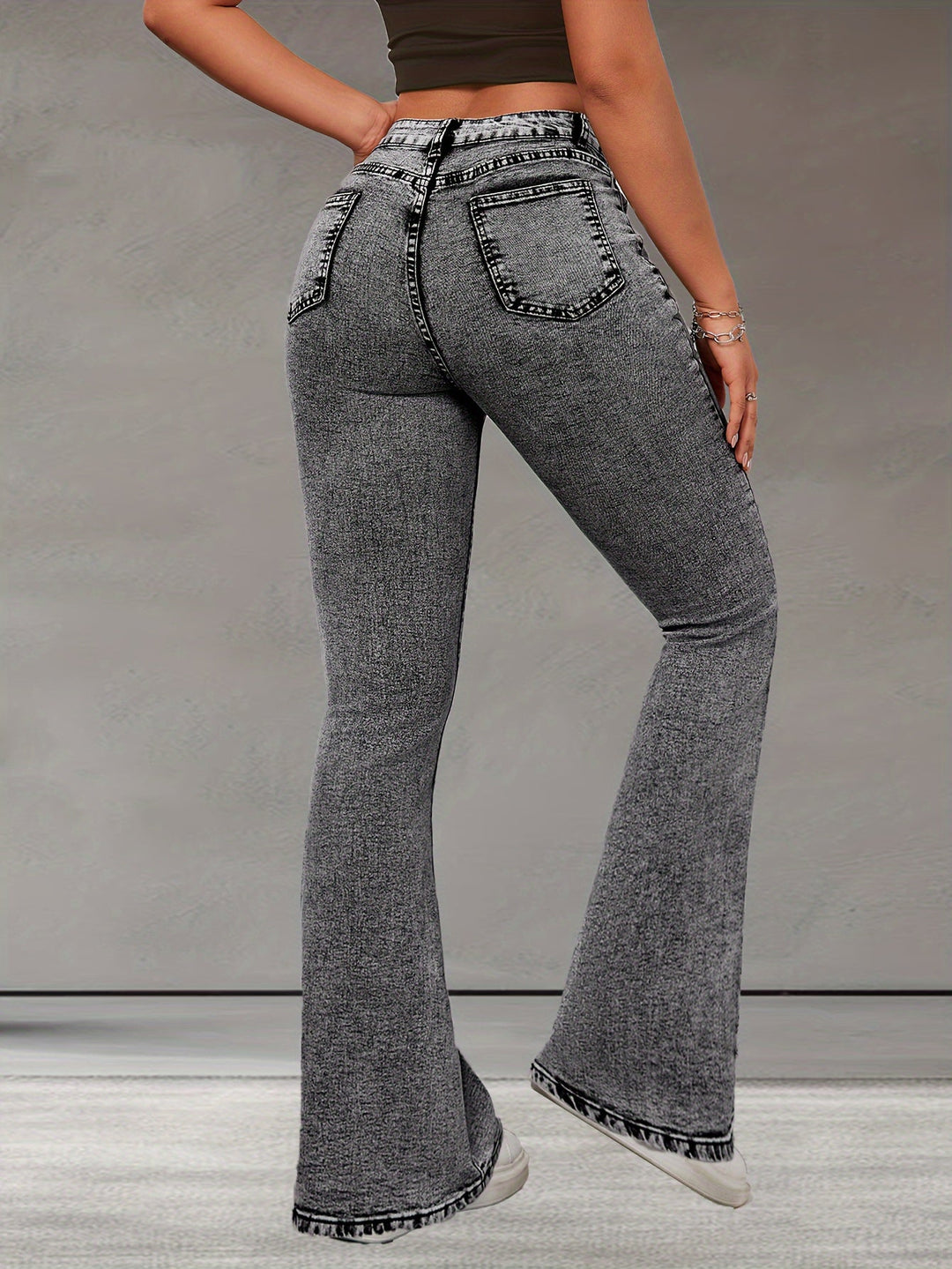 ELIVIA | Stretch Denim Flare-Leg Jeans in Elegant Solid Color